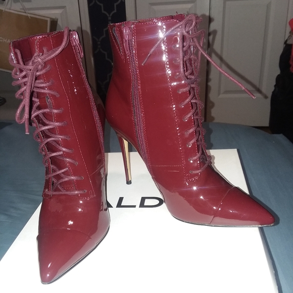 Laced up booties - Picture 6 of 7